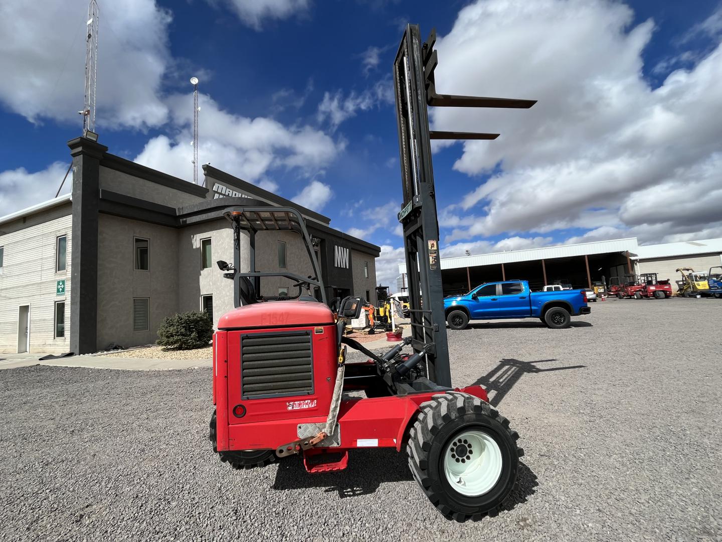 ./imagenes/INVOICE/2019/17403/MONTACARGAS MOFFETT M55 (2).JPG